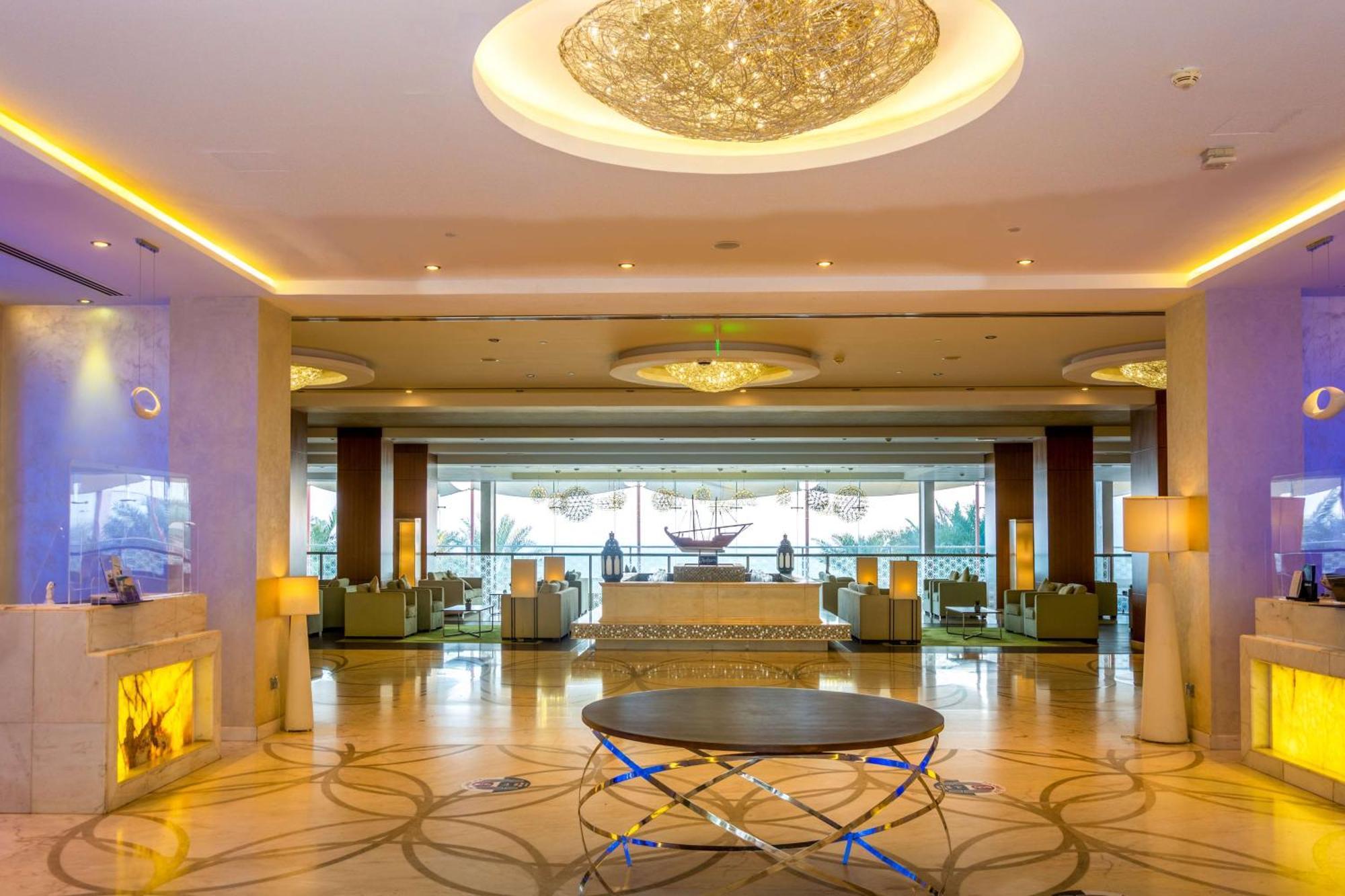Radisson Blu Hotel & Resort, Sohar Exterior foto Lobby