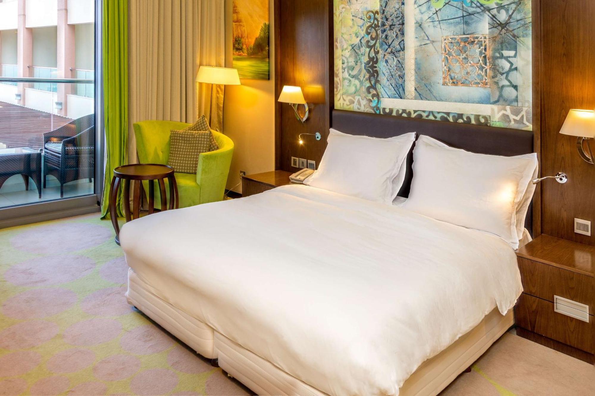 Radisson Blu Hotel & Resort, Sohar Exterior foto A room at the hotel